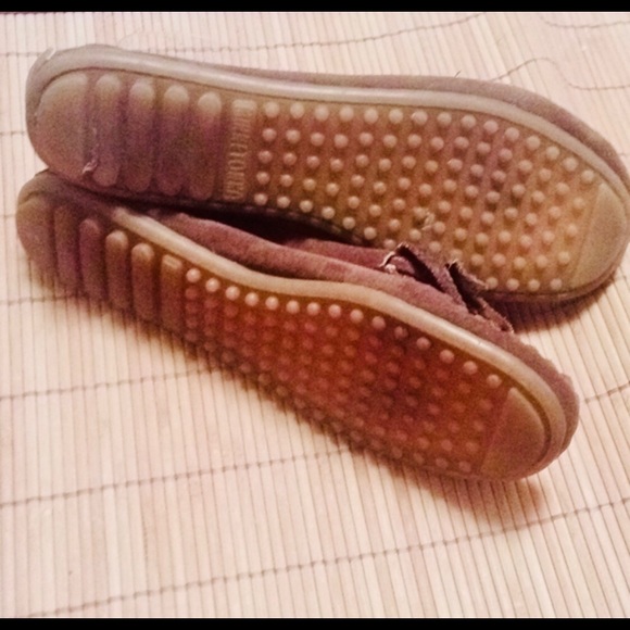 MINNETONKA MOCCASINS! Size 8 1/2 - Picture 2 of 3